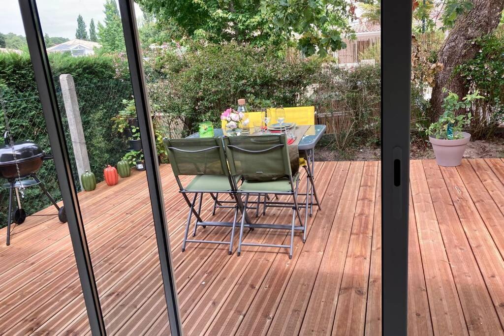 Charmant Chalet Avec Une Grande Terrasse Au Pyla La Teste-de-Buch Kültér fotó